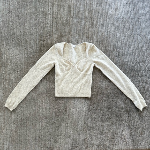 Aritzia, Wilfred Greer Sweater in in Heathered Birch Size: Small - Picture 8 of 8